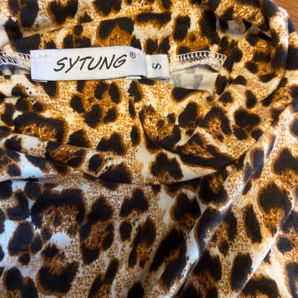 Bundle of bodysuits - Picture 3 of 8